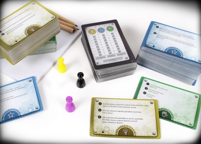 Hra TEPfaktor obsahuje přes 400 karet herních karet